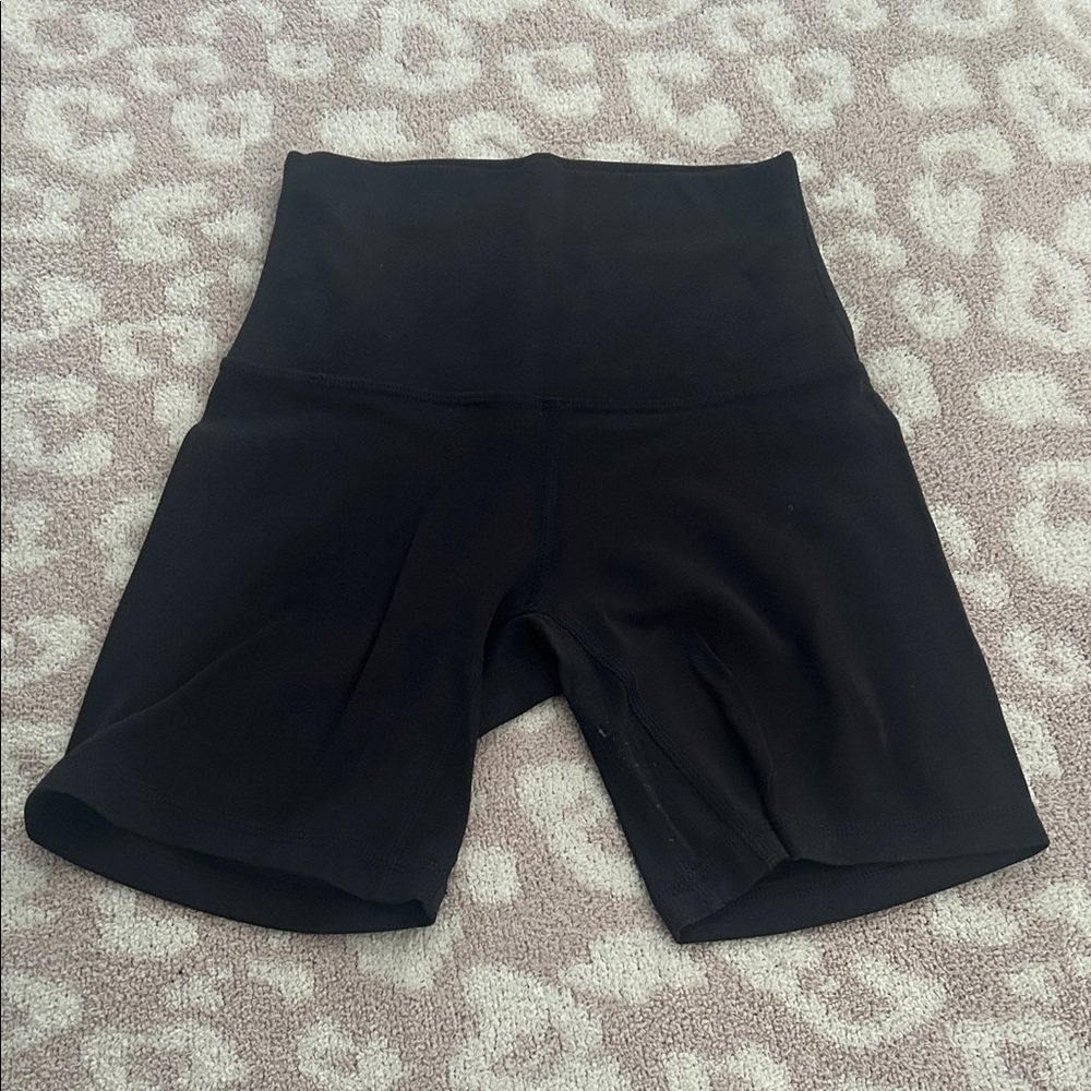 lululemon athletica Black 00 High-Waist Shorts with Red XS Nike Pro Layer - Picture 6 of 6